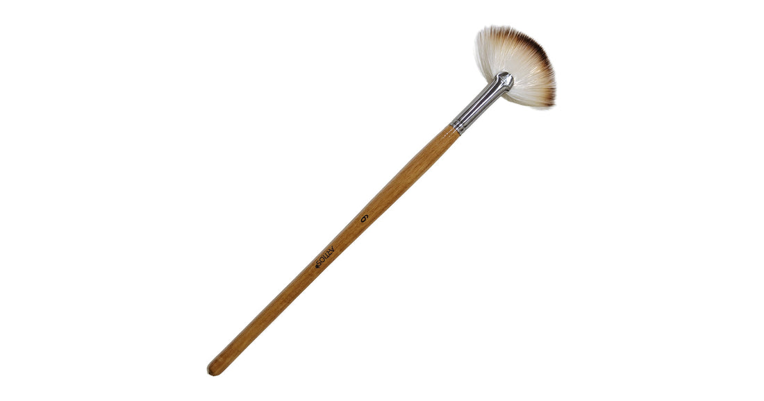 ARTIOS fan paint brush with a brown handle